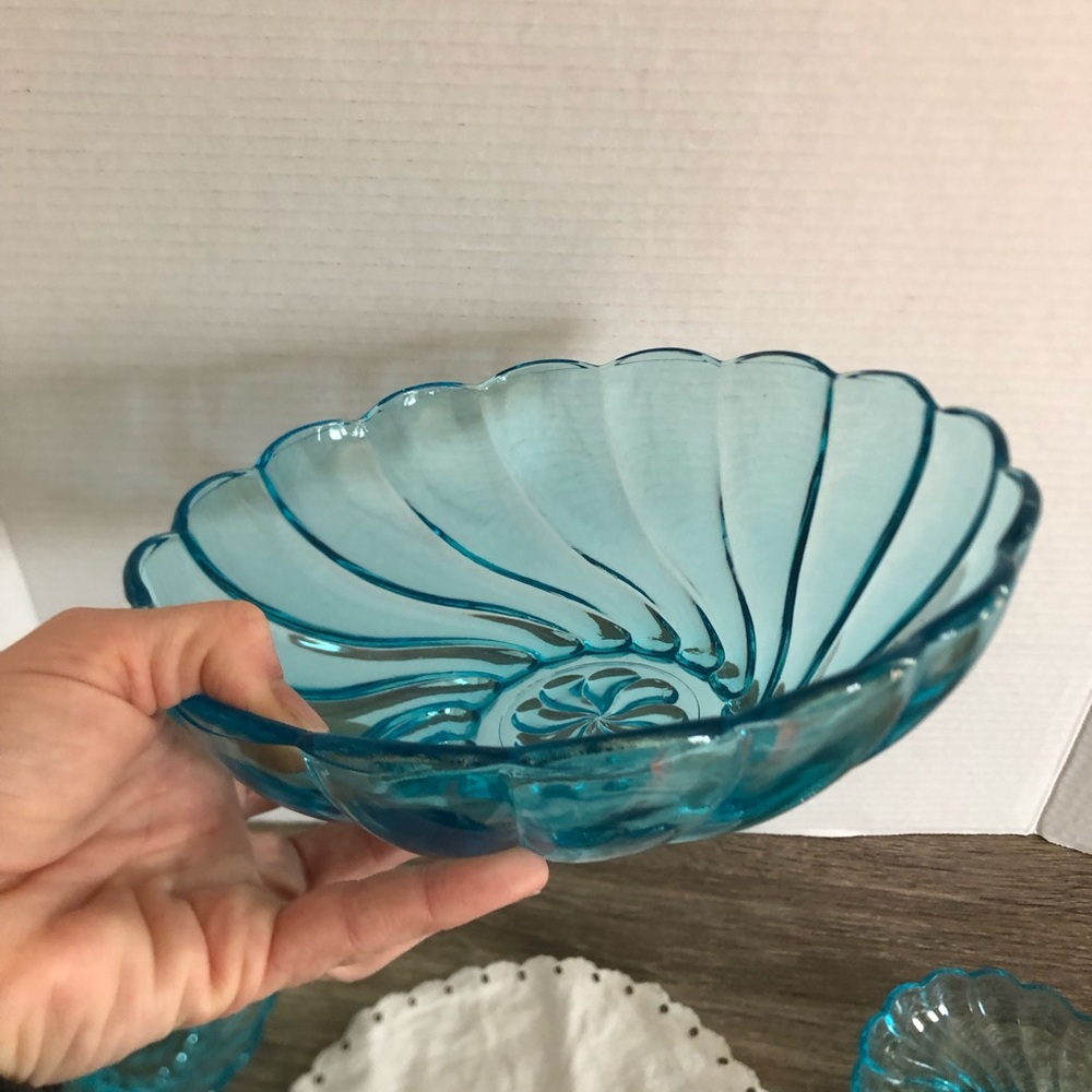 Vtg Hazel Atlas Colonial Swirl Capri Blue Serving Set - Picture 4 of 15